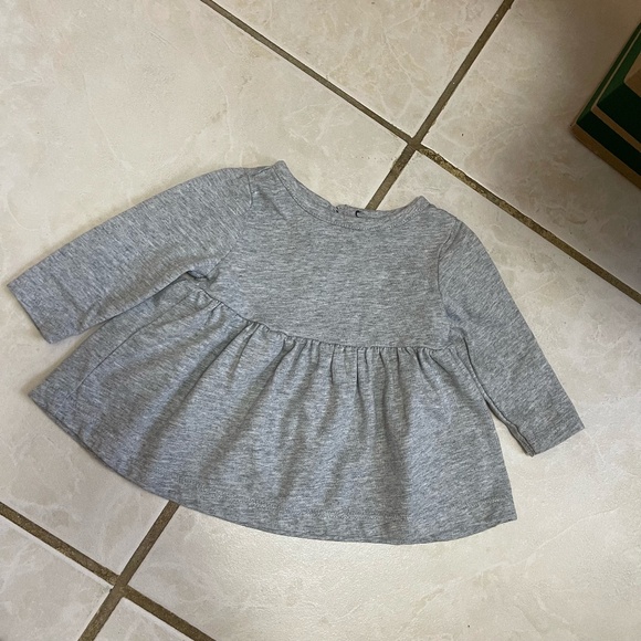 519. Carter's Grey Long Sleeve Dress size 3 months - Picture 1 of 2